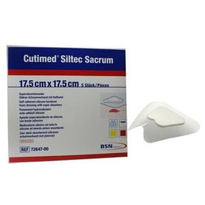 Cutimed Siltec Sacrum 17.5 cm wound dressing box with absorbent pad for chronic wound care