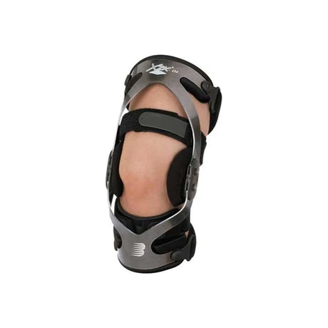Adjustable knee brace with metal support frame for joint stability