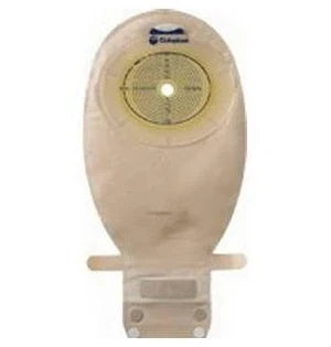Transparent ostomy bag for medical use, with adhesive barrier and drainable closure